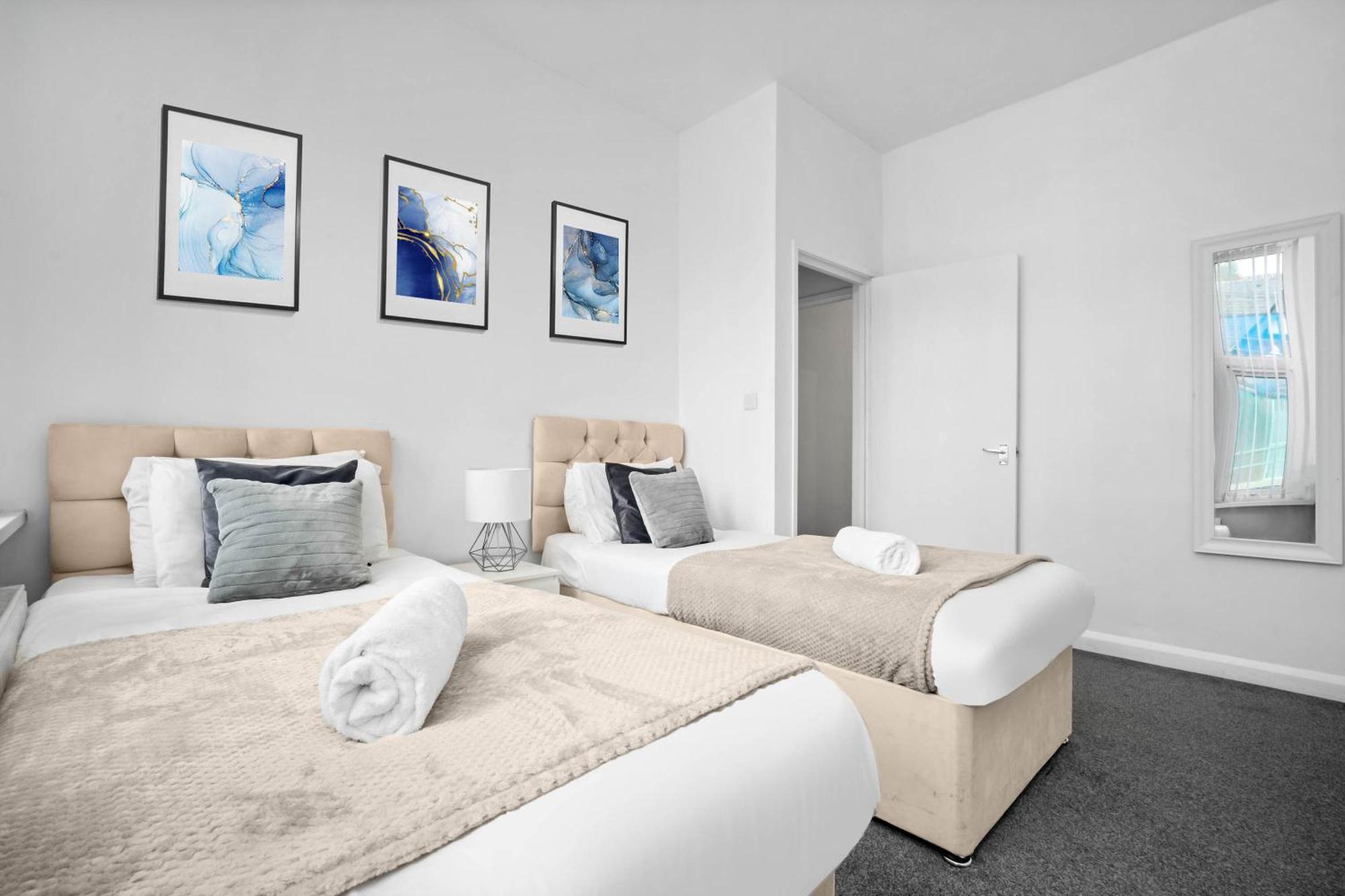 Two Bedroom Apartment - Single Beds - Accommodates 3 - Street Parking - Top Rated -Wbb West Bromwich Luaran gambar